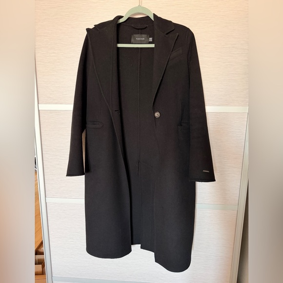 T Tahari Jackets & Blazers - TAHARI Black Coat in XS